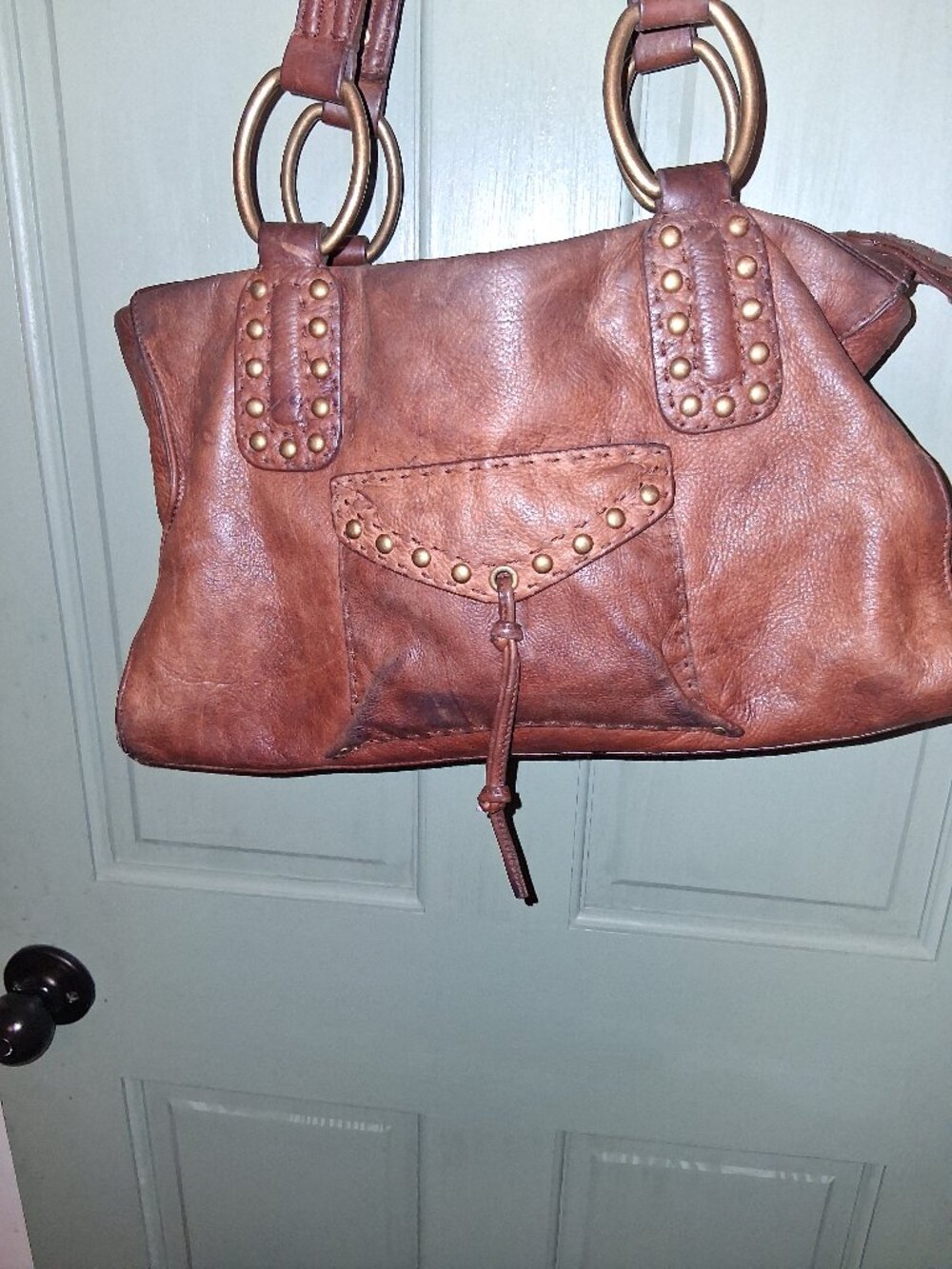 Via spiga brown leather bag. In very used condition but it's leather and it's b